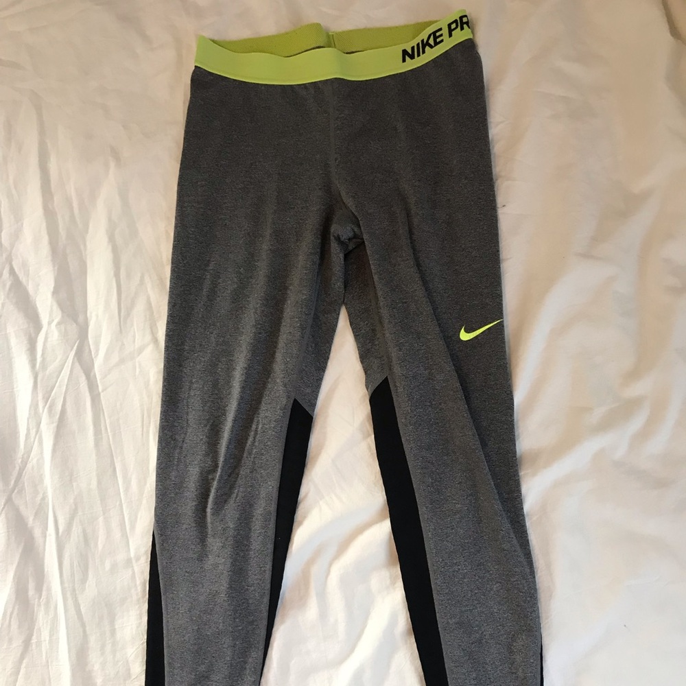 Nike leggings
